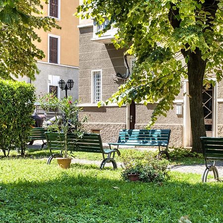 Walk To Navigli - Via Gola - 2 Bedrooms Apt Milan Extérieur photo