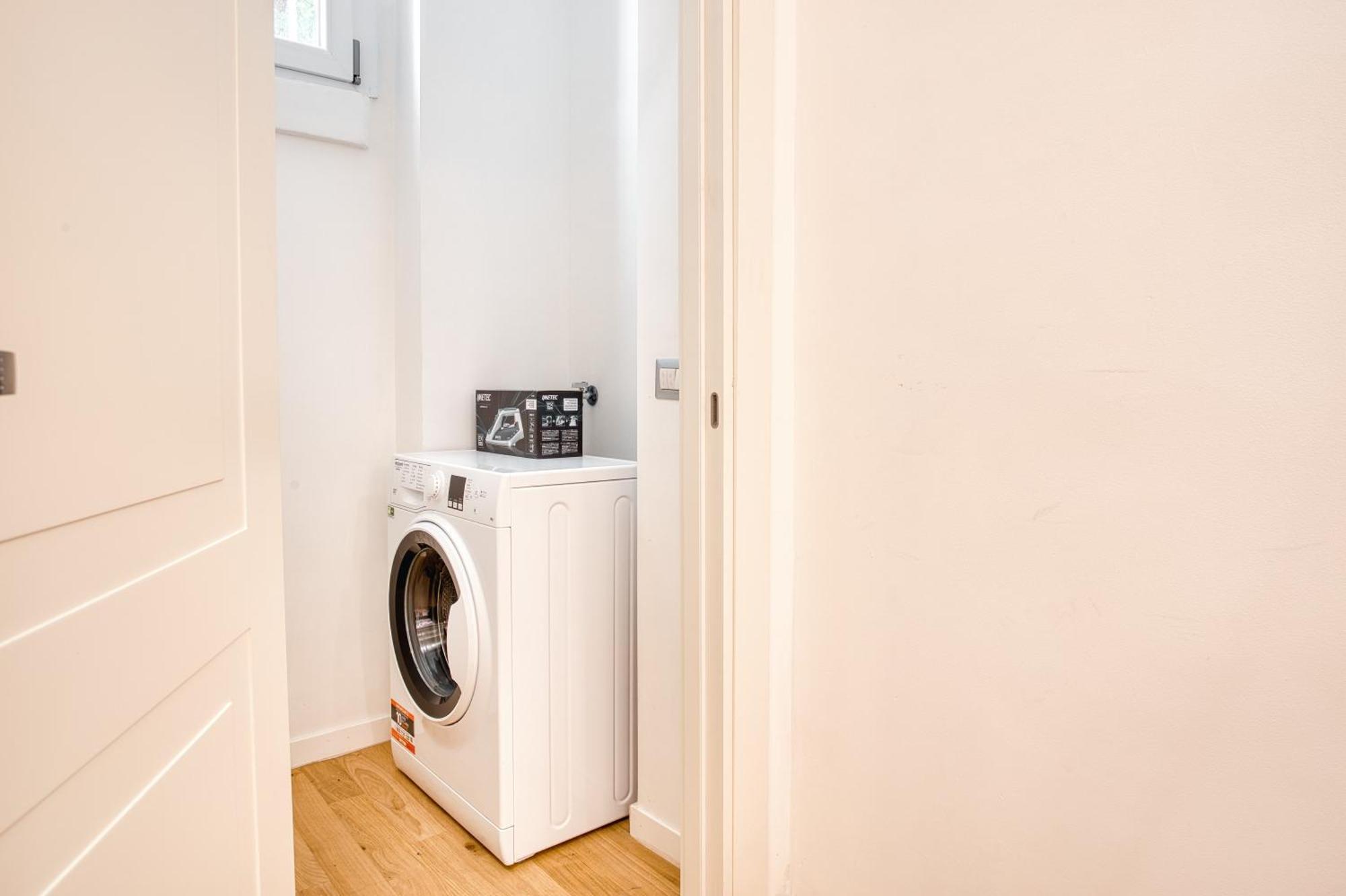 Walk To Navigli - Via Gola - 2 Bedrooms Apt Milan Extérieur photo