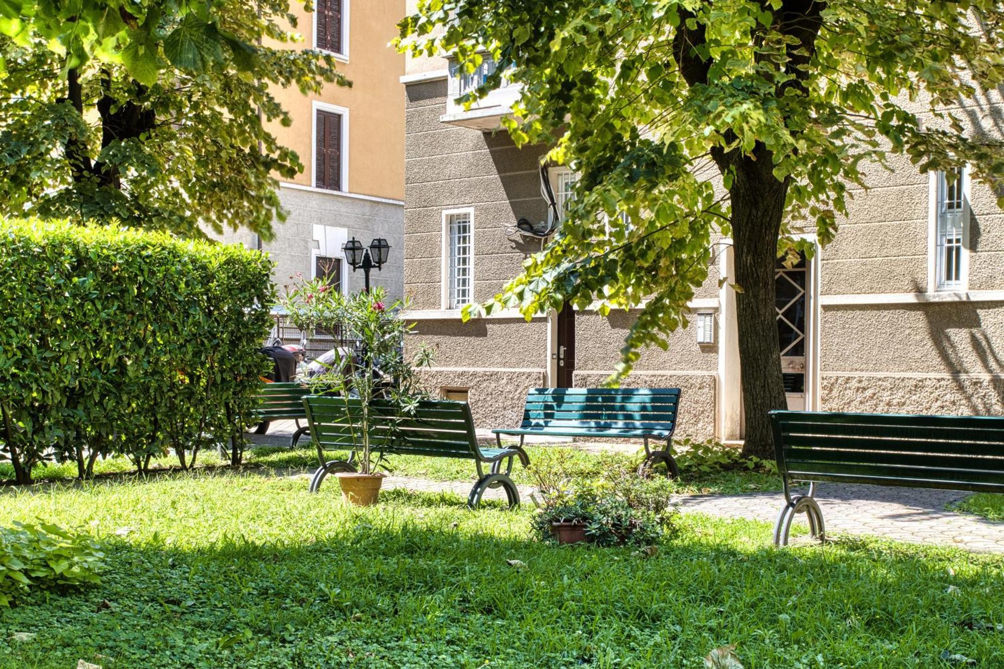 Walk To Navigli - Via Gola - 2 Bedrooms Apt Milan Extérieur photo