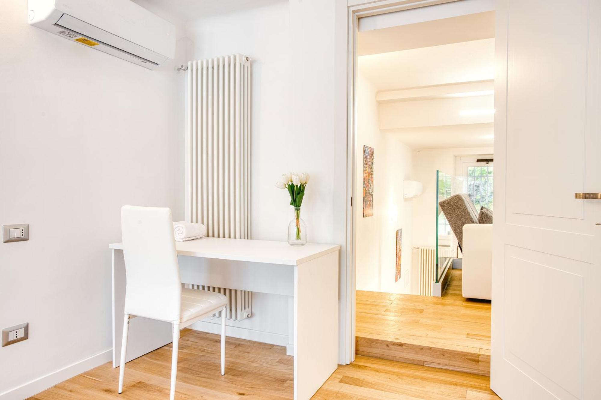 Walk To Navigli - Via Gola - 2 Bedrooms Apt Milan Extérieur photo