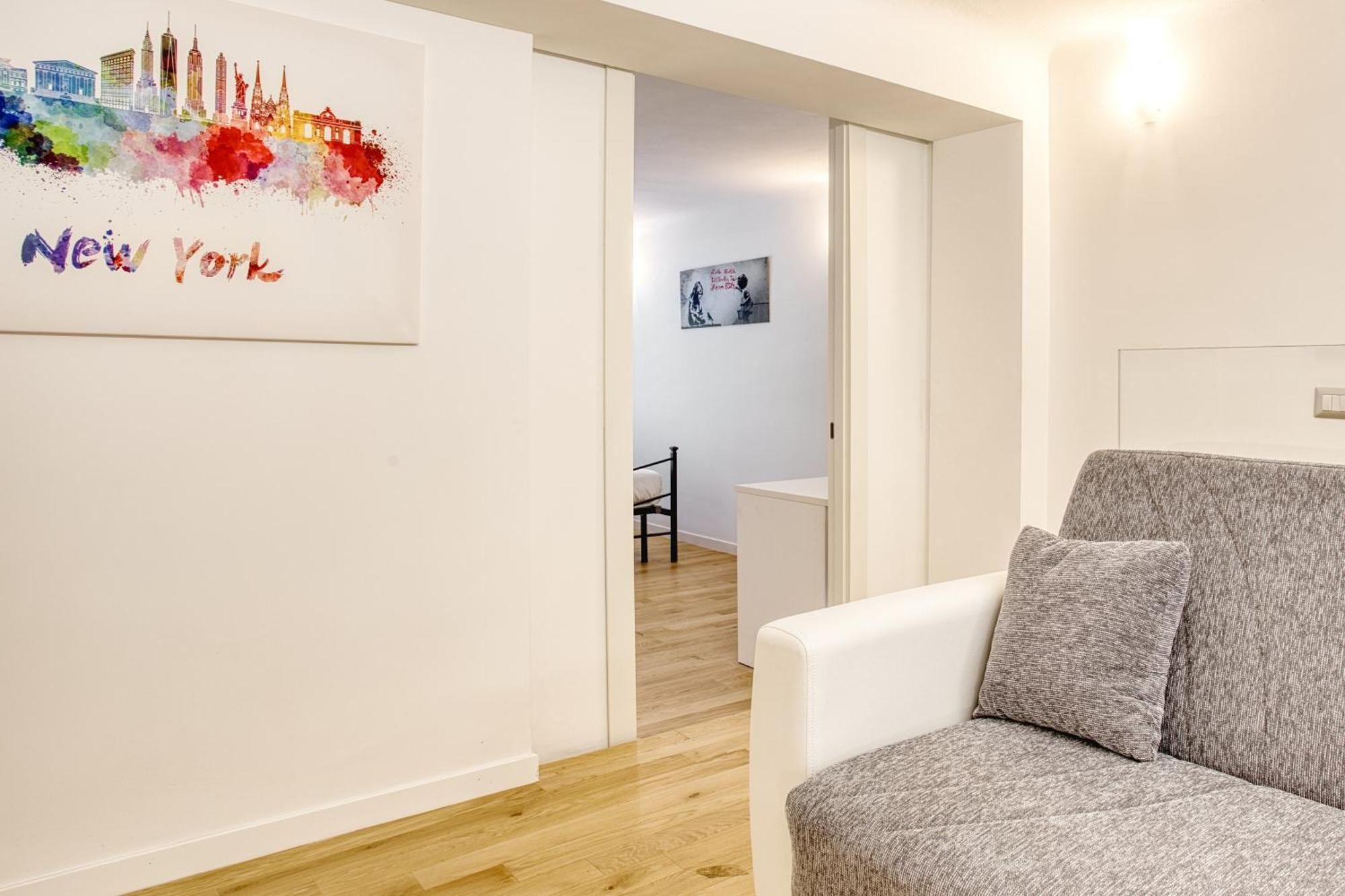 Walk To Navigli - Via Gola - 2 Bedrooms Apt Milan Extérieur photo