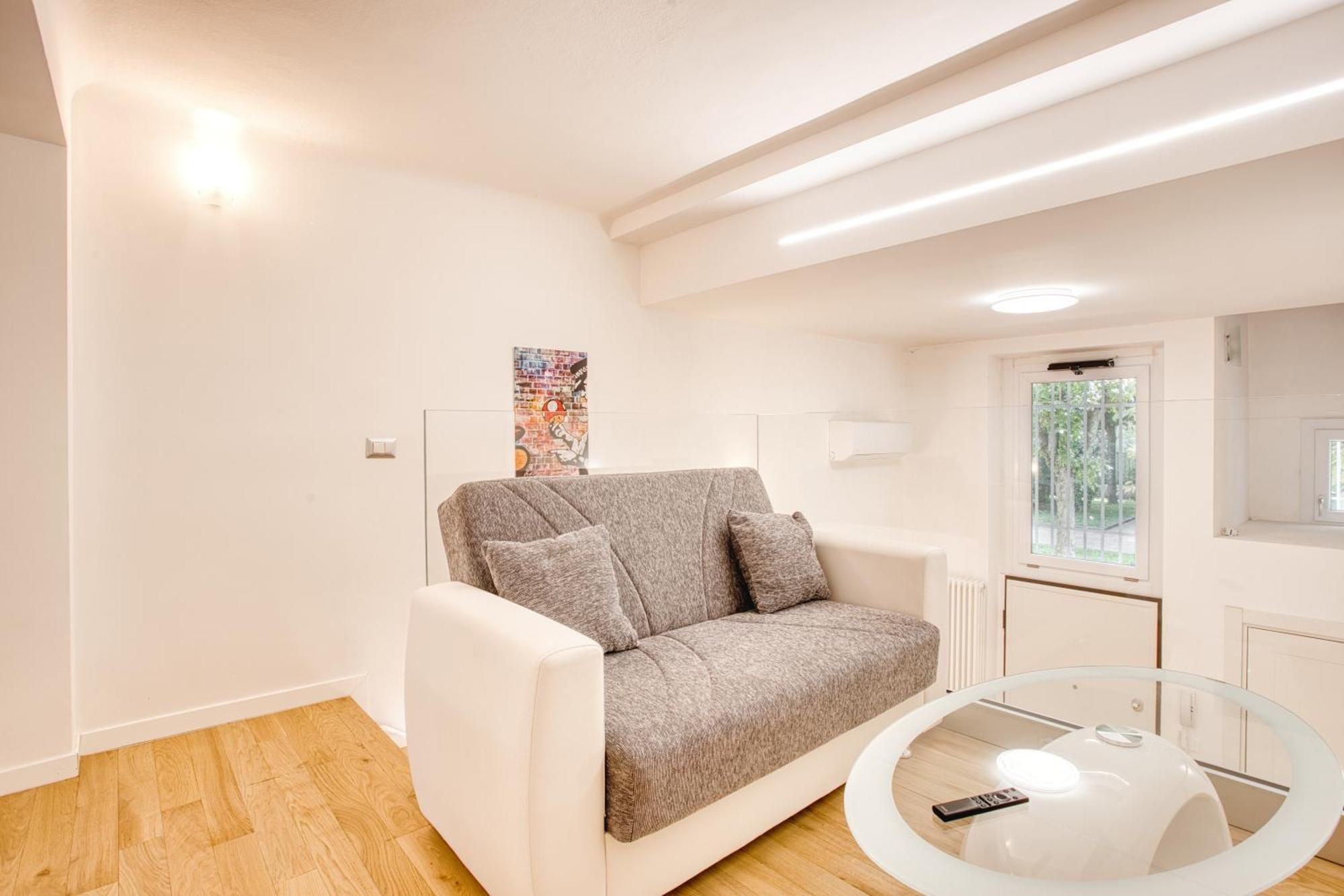 Walk To Navigli - Via Gola - 2 Bedrooms Apt Milan Extérieur photo
